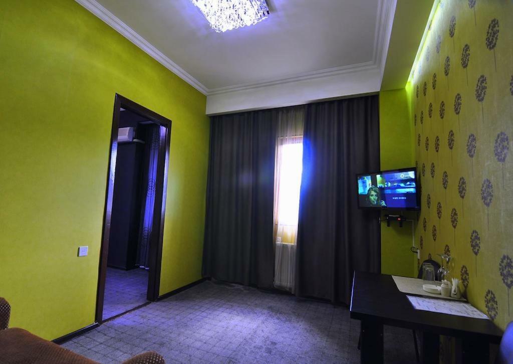 Panorama Eco-Hotel Tiflis Exterior foto