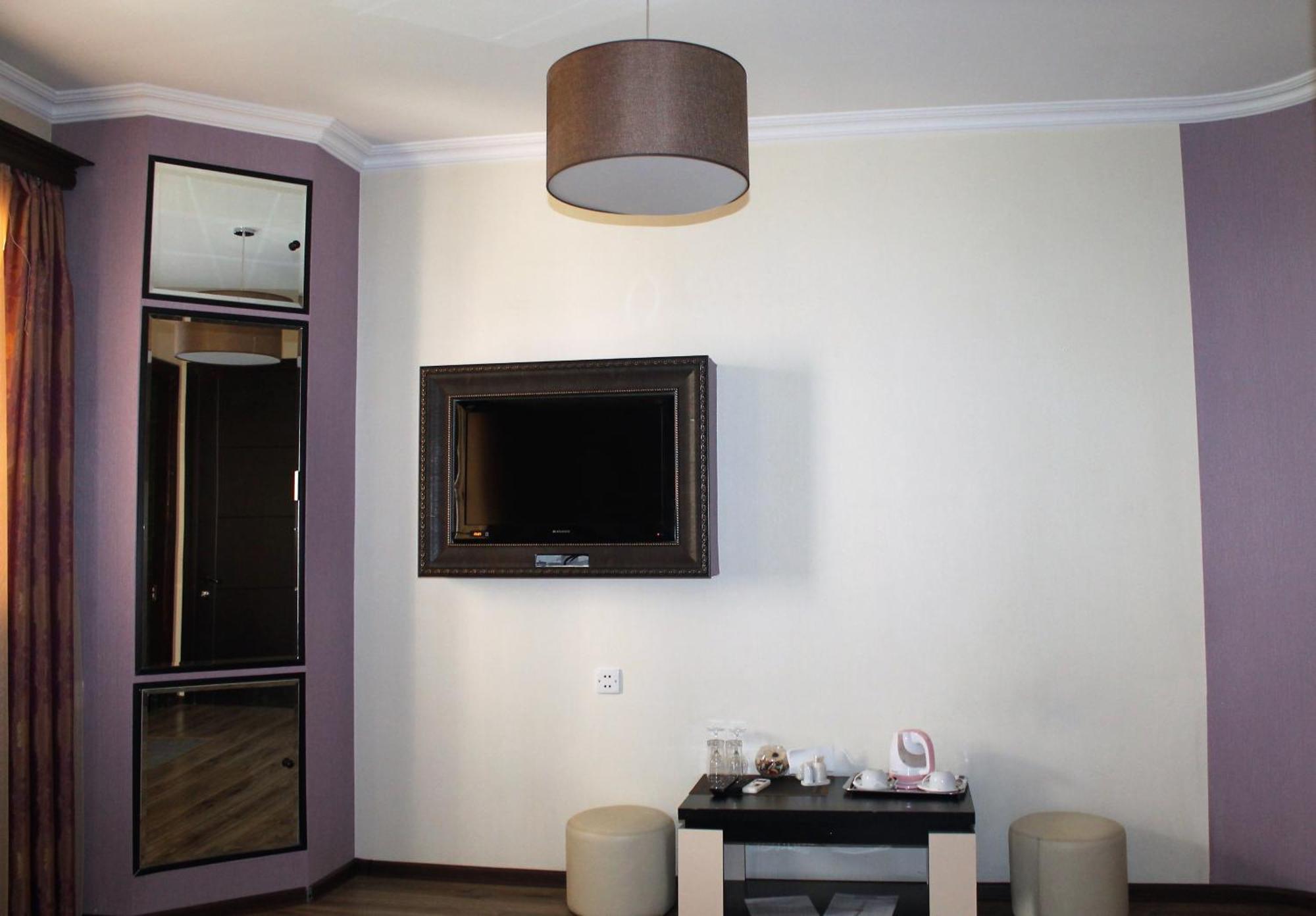 Panorama Eco-Hotel Tiflis Exterior foto