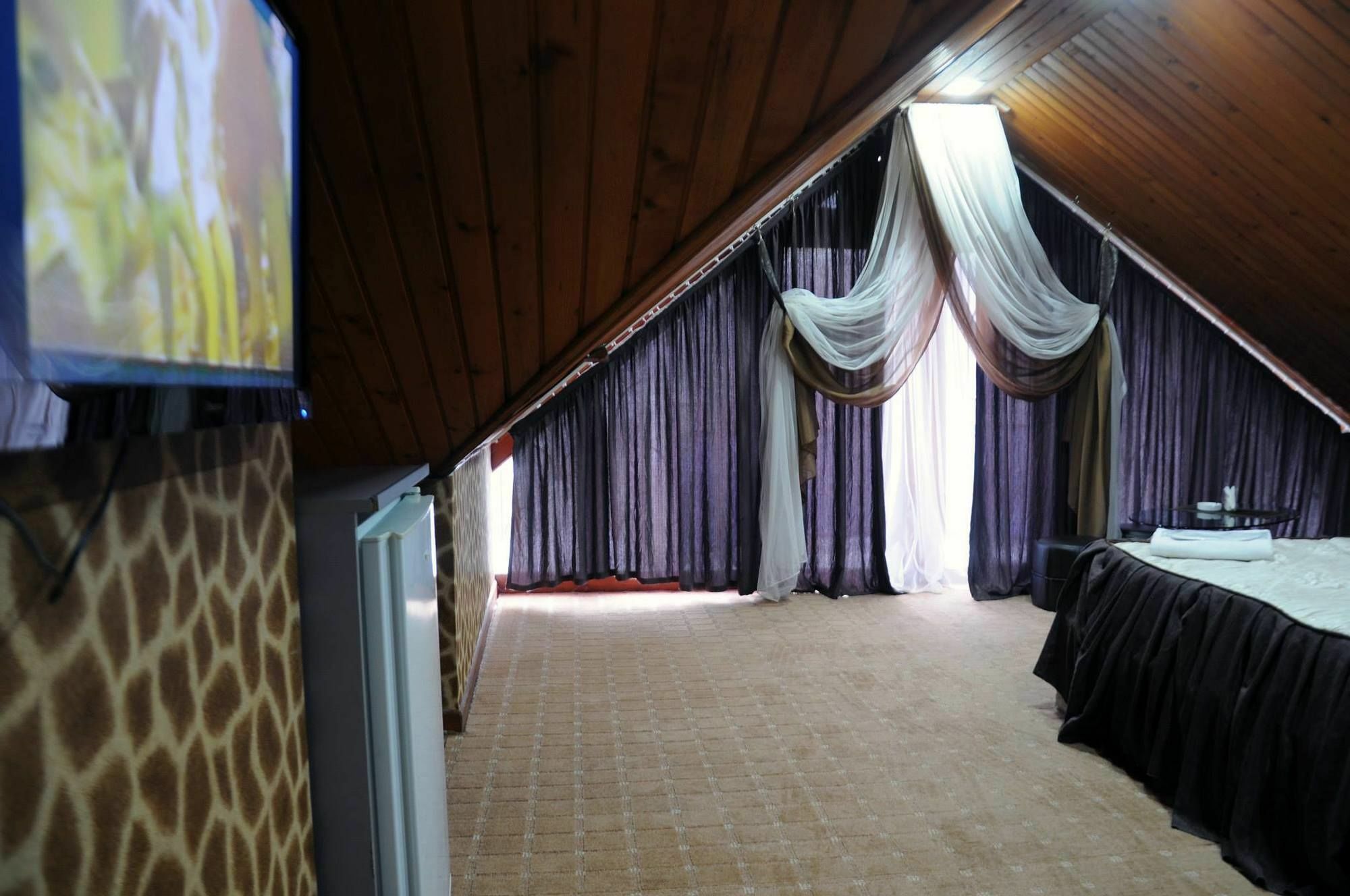 Panorama Eco-Hotel Tiflis Exterior foto