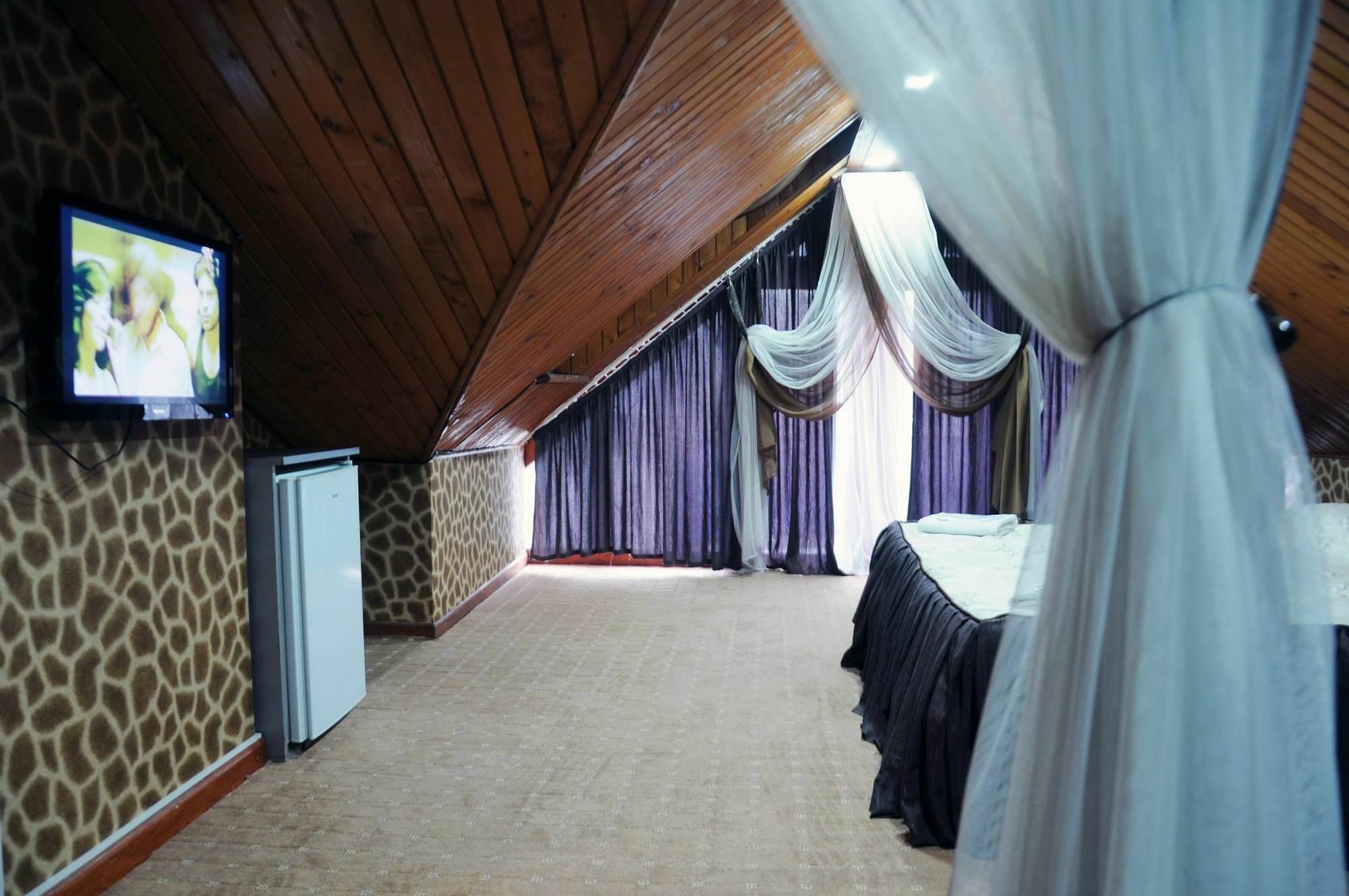 Panorama Eco-Hotel Tiflis Exterior foto
